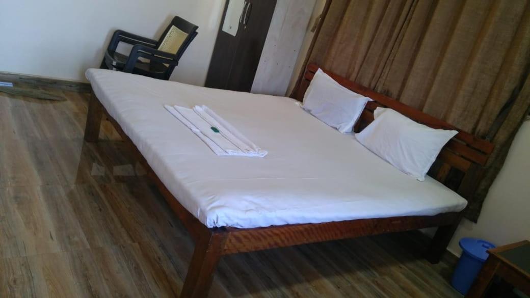 Koynanagar Vinee'S Kitchen And Motel المظهر الخارجي الصورة