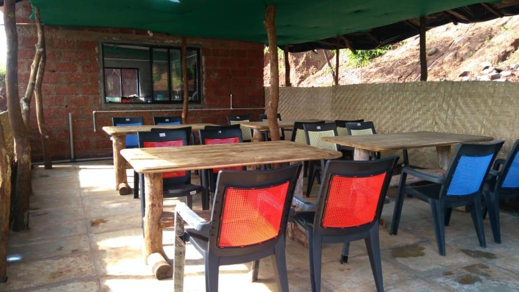 Koynanagar Vinee'S Kitchen And Motel المظهر الخارجي الصورة